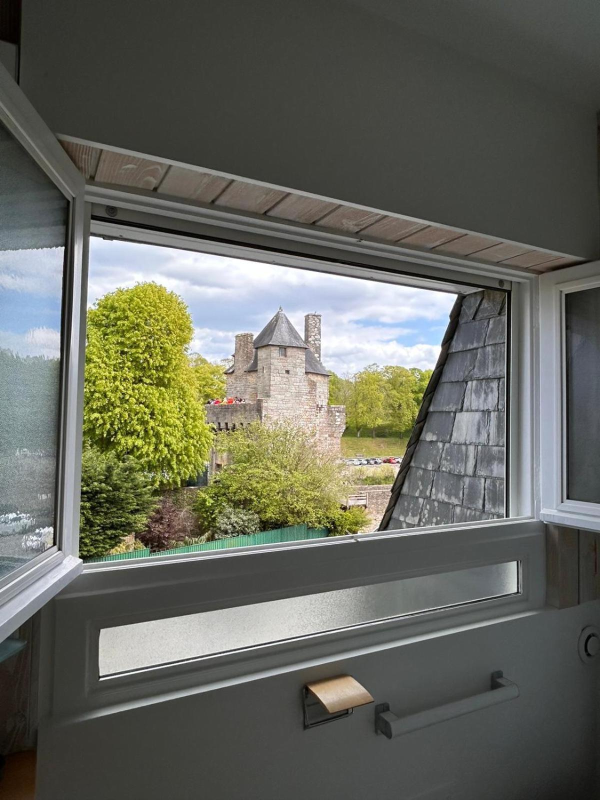Appartement Grand duplex dans le centre historique avec double garage à Vannes Extérieur photo