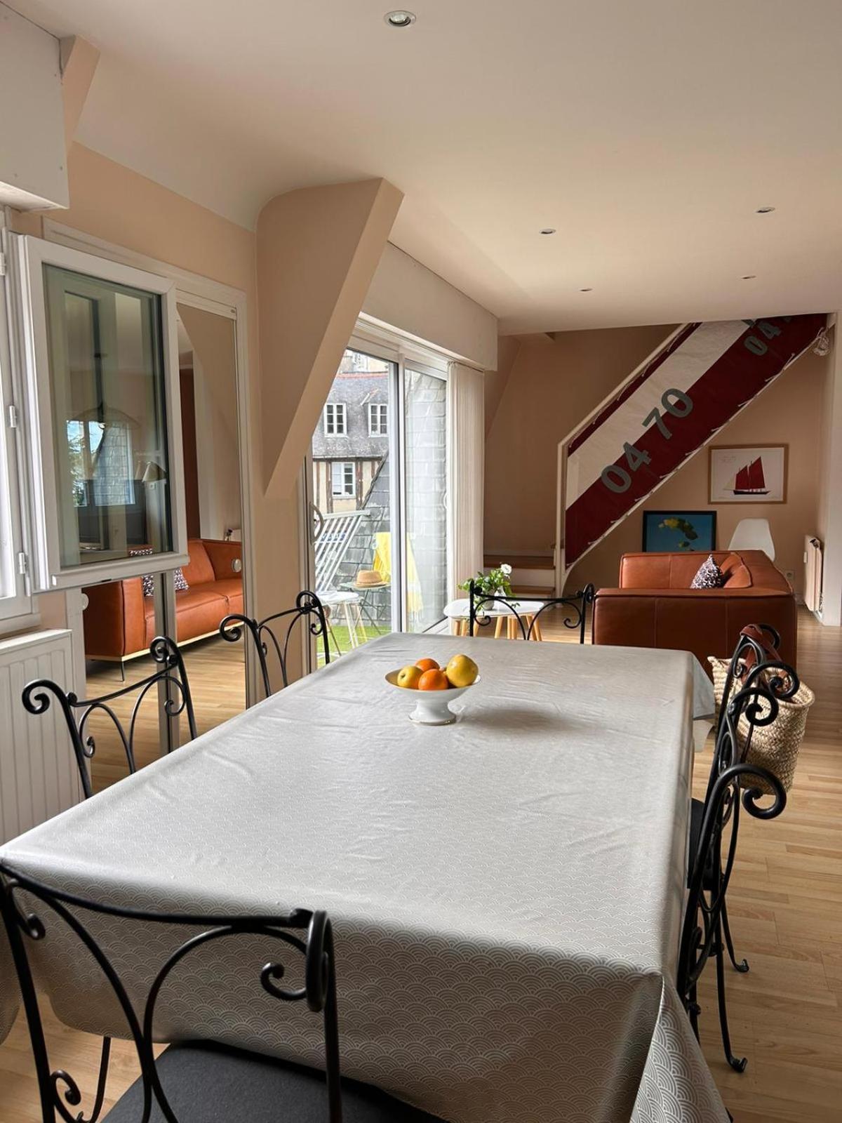 Appartement Grand duplex dans le centre historique avec double garage à Vannes Extérieur photo